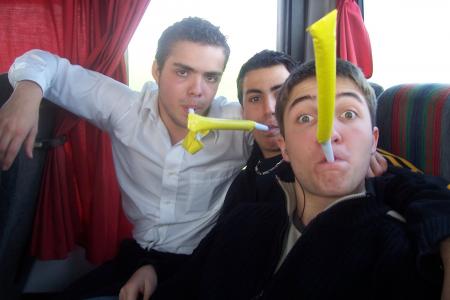 AVRIL 2007 - délire dans le bus à Beber!